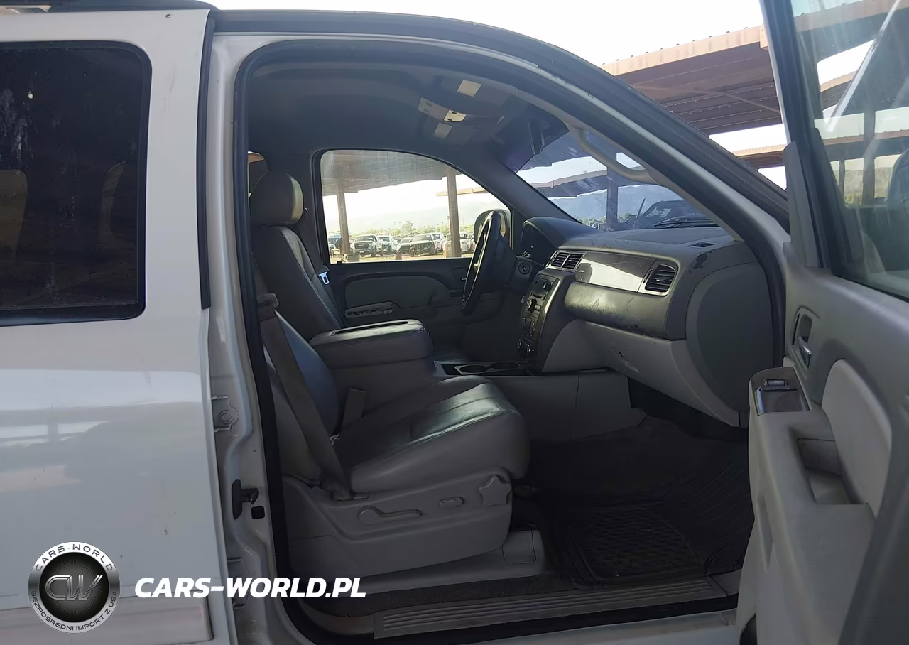 2013 Chevrolet Tahoe Lt VIN:1GNSKBE06DR106484 - 5