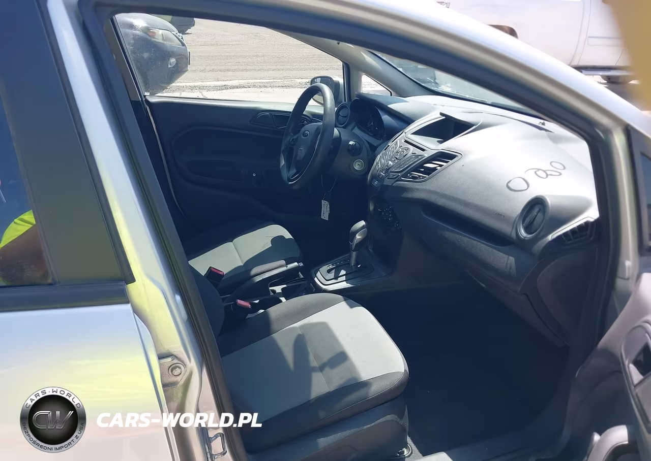 2015 Ford Fiesta S VIN:3FADP4AJ3FM203200 - 5