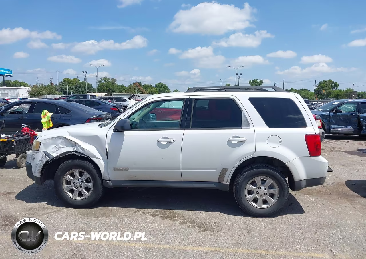2008 Mazda Tribute S Touring VIN:4F2CZ06158KM16743 - 14