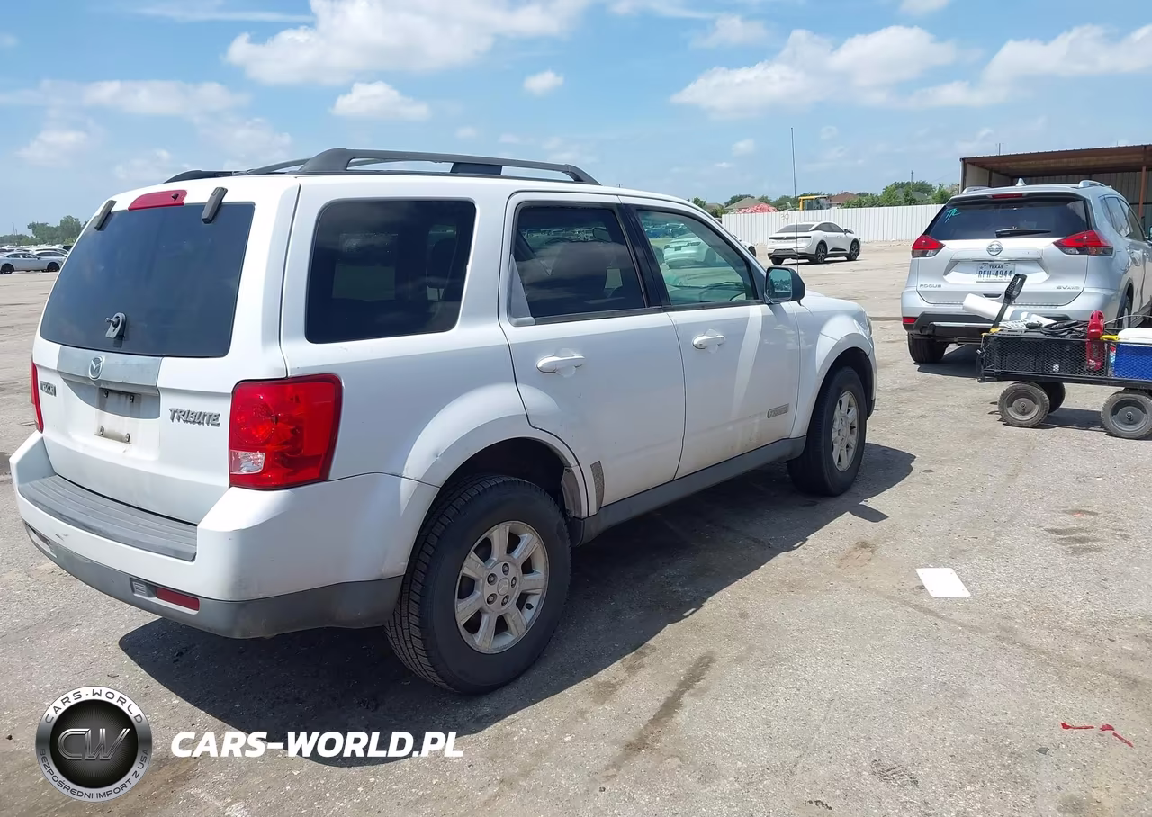 2008 Mazda Tribute S Touring VIN:4F2CZ06158KM16743 - 4