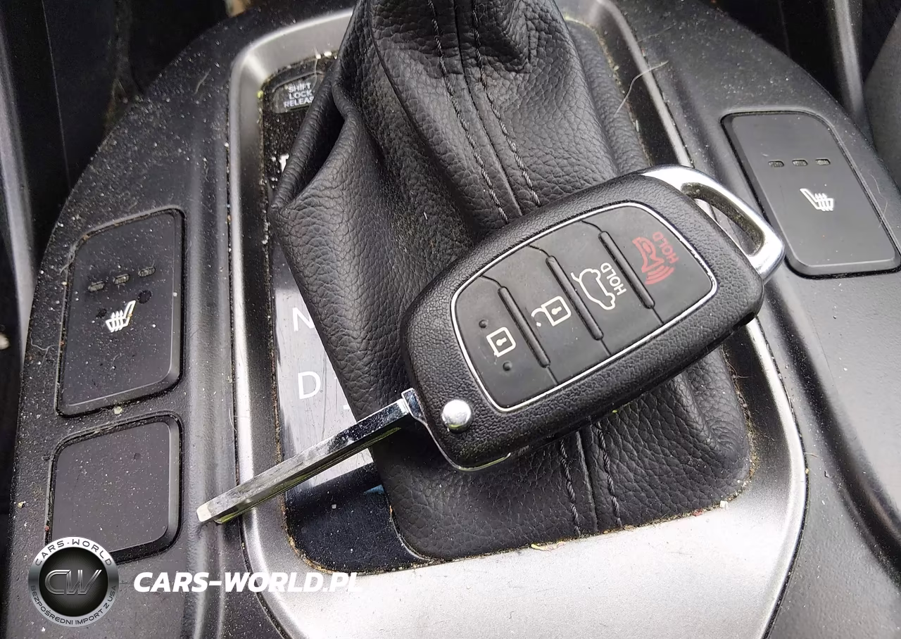 2016 Hyundai Santa Fe Sport 2.4L VIN:5XYZUDLB5GG325215 - 11