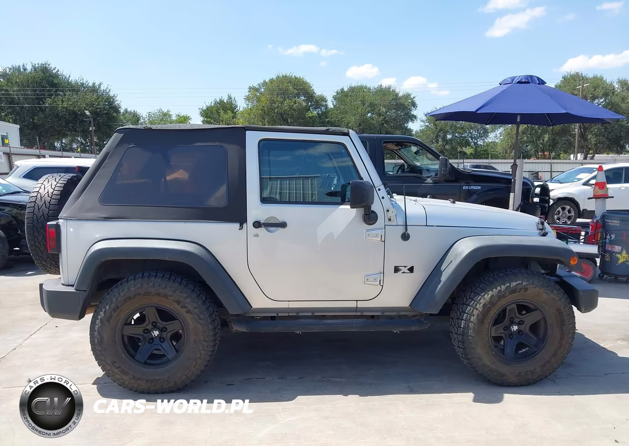 2008 Jeep Wrangler X VIN:1J4FA24198L637429 - 13