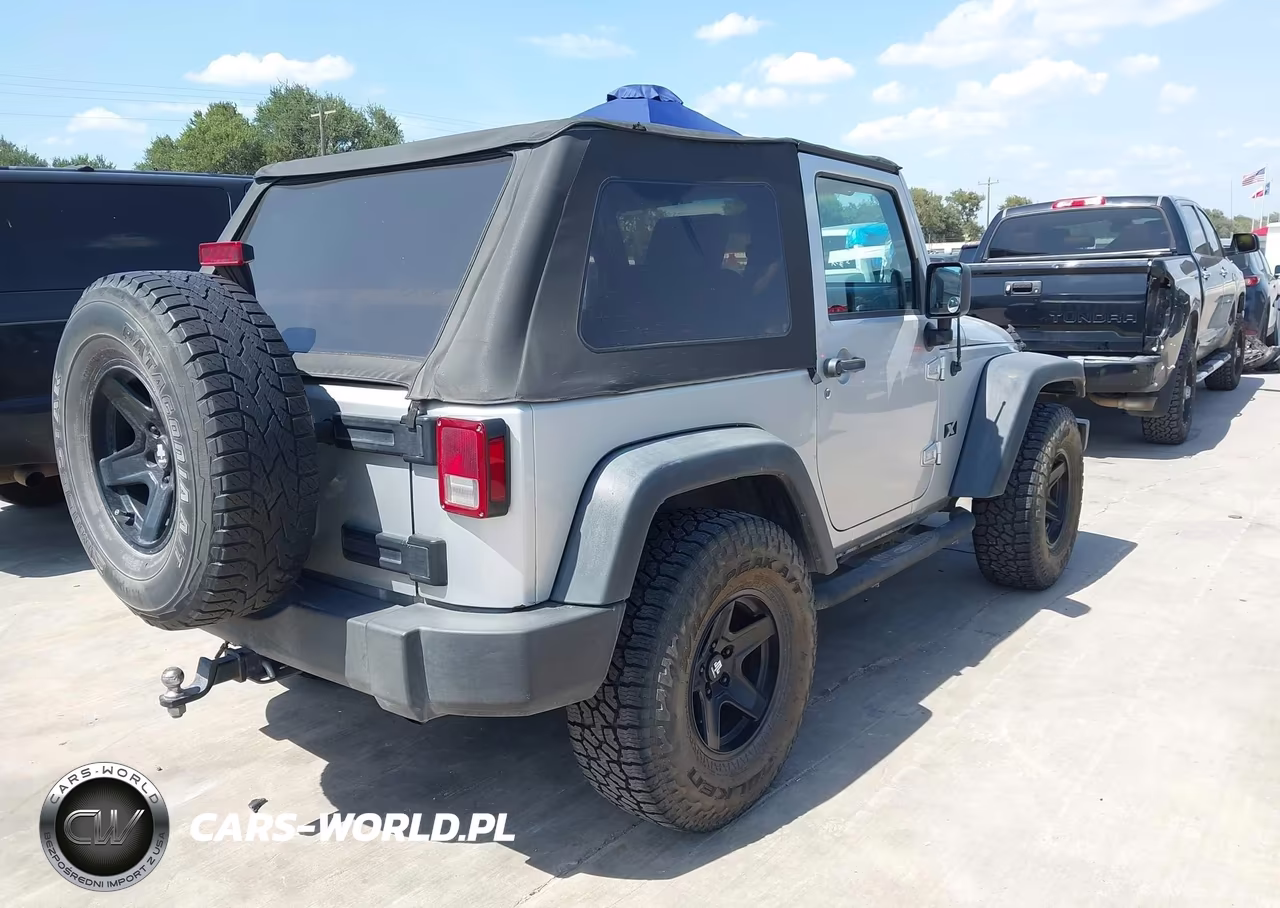 2008 Jeep Wrangler X VIN:1J4FA24198L637429 - 4