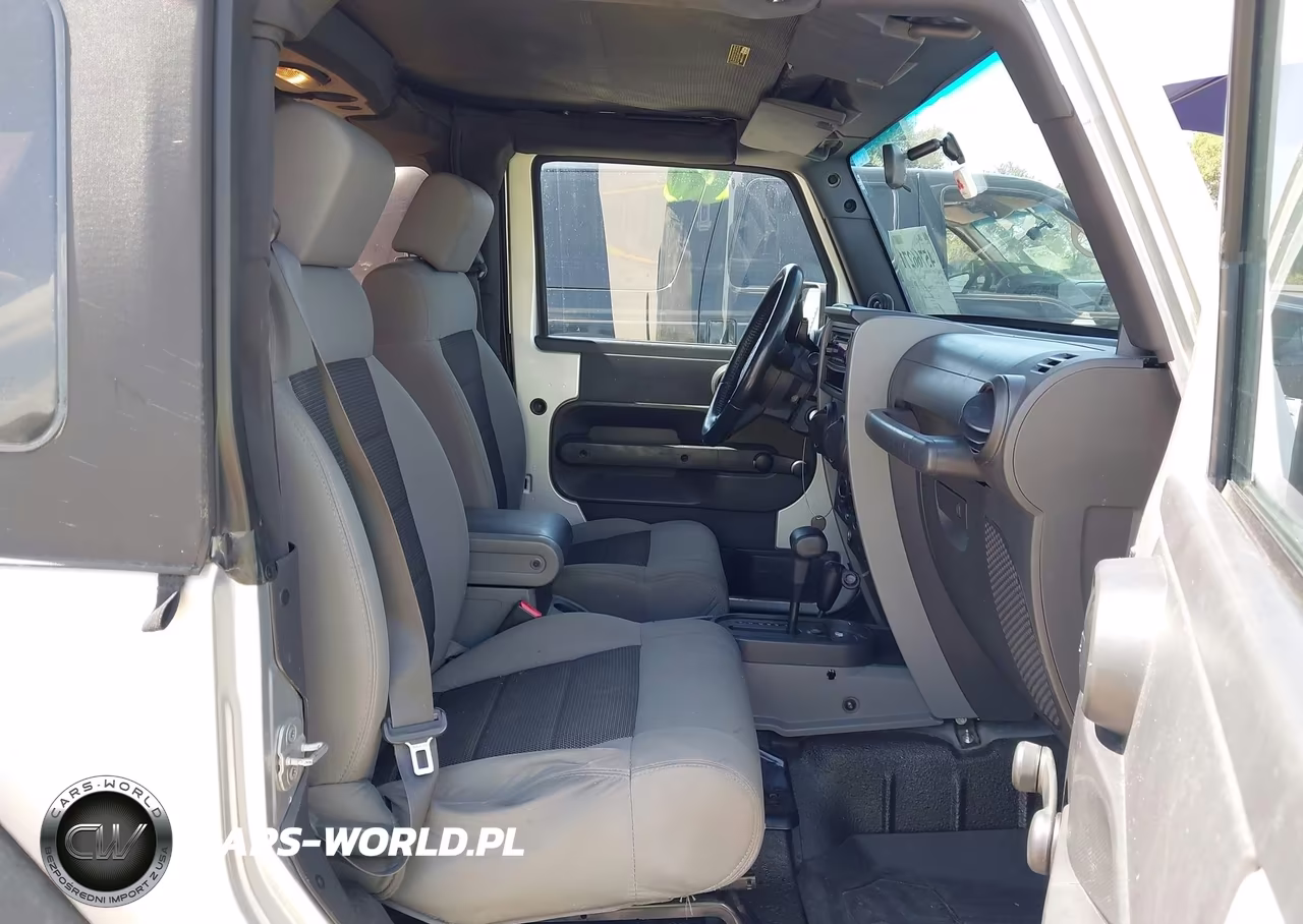 2008 Jeep Wrangler X VIN:1J4FA24198L637429 - 5