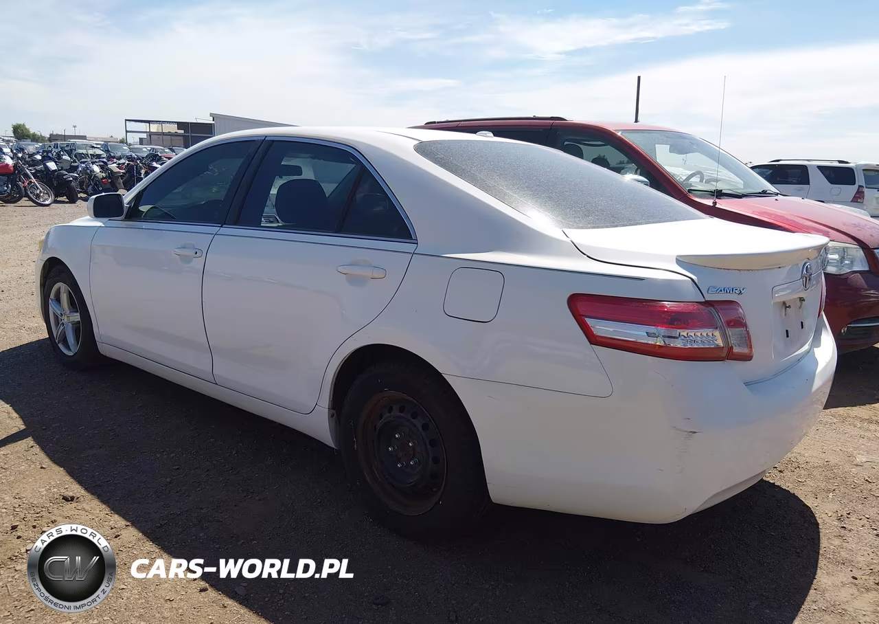 2010 Toyota Camry Le VIN:4T1BF3EK1AU555127 - 3