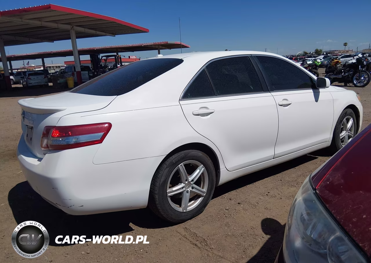 2010 Toyota Camry Le VIN:4T1BF3EK1AU555127 - 4