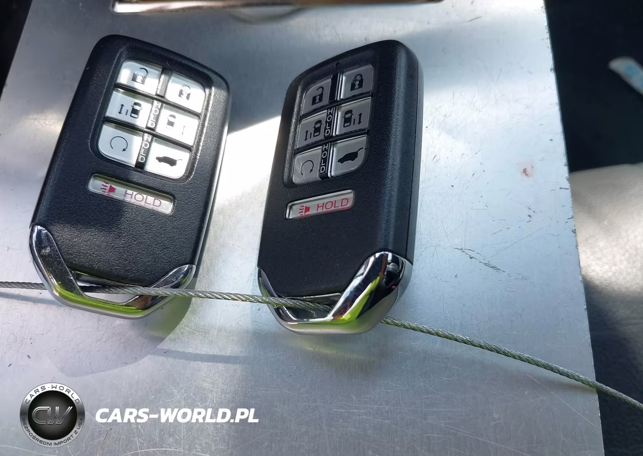 2021 Honda Odyssey Touring VIN:5FNRL6H87MB036447 - 11