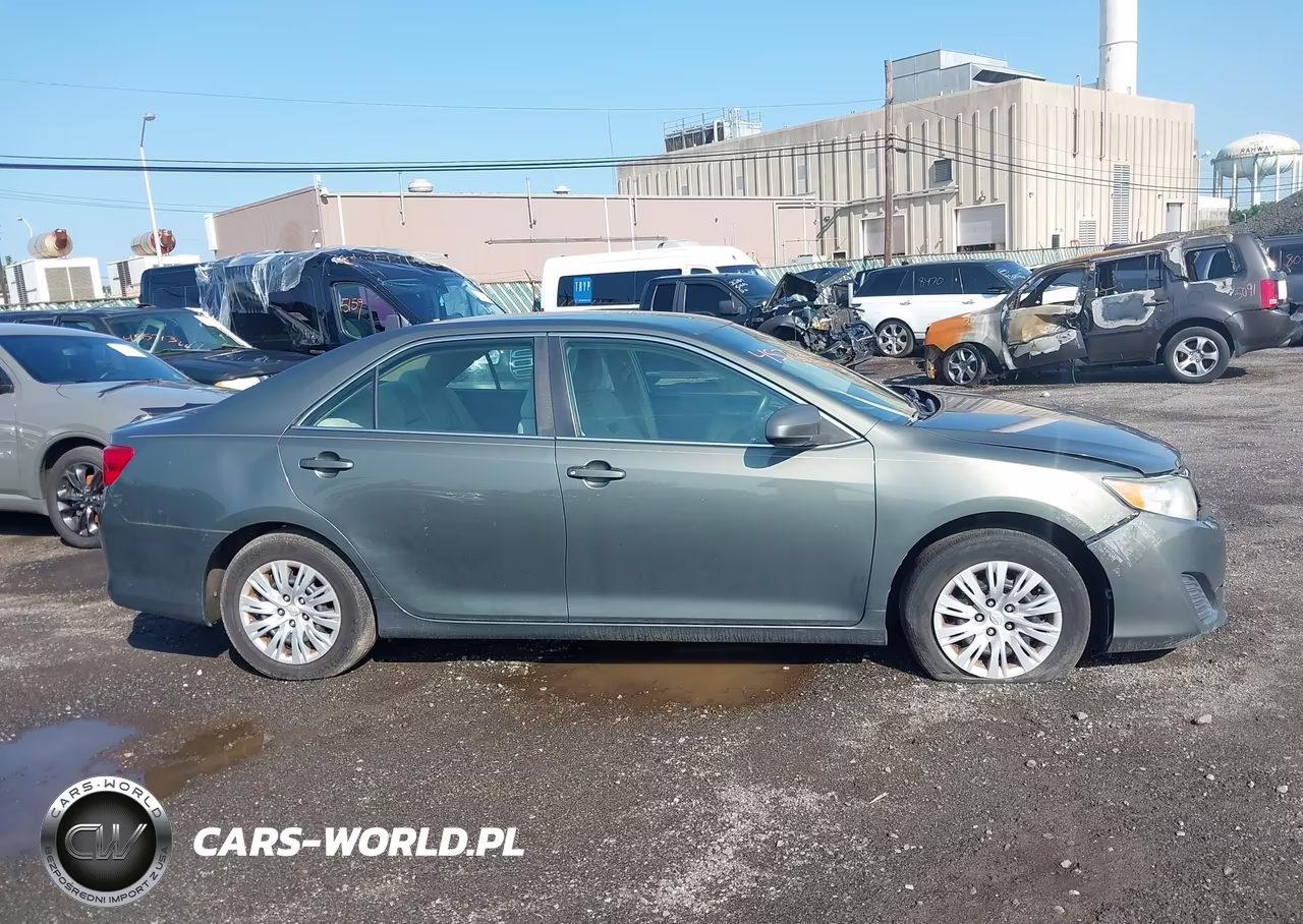 2013 Toyota Camry L VIN:4T4BF1FK7DR311236 - 13