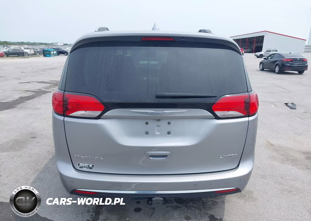 2017 Chrysler Pacifica Limited VIN:2C4RC1GG5HR812533 - 16