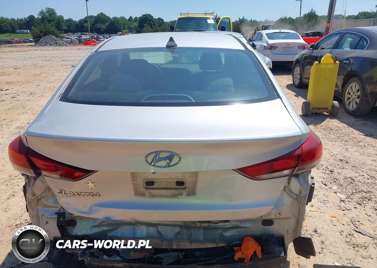 2017 Hyundai Elantra Se VIN:5NPD84LF5HH128766 - 16