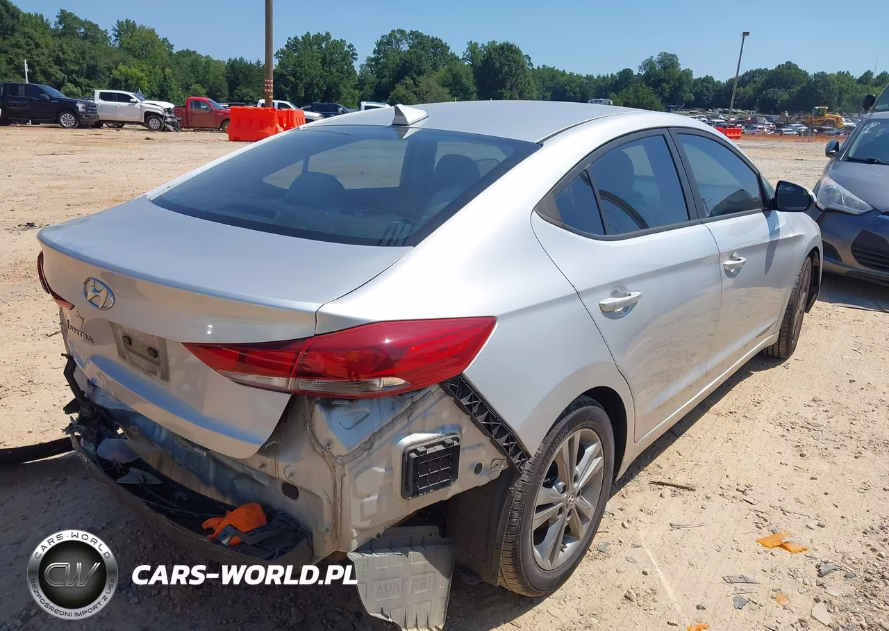 2017 Hyundai Elantra Se VIN:5NPD84LF5HH128766 - 4