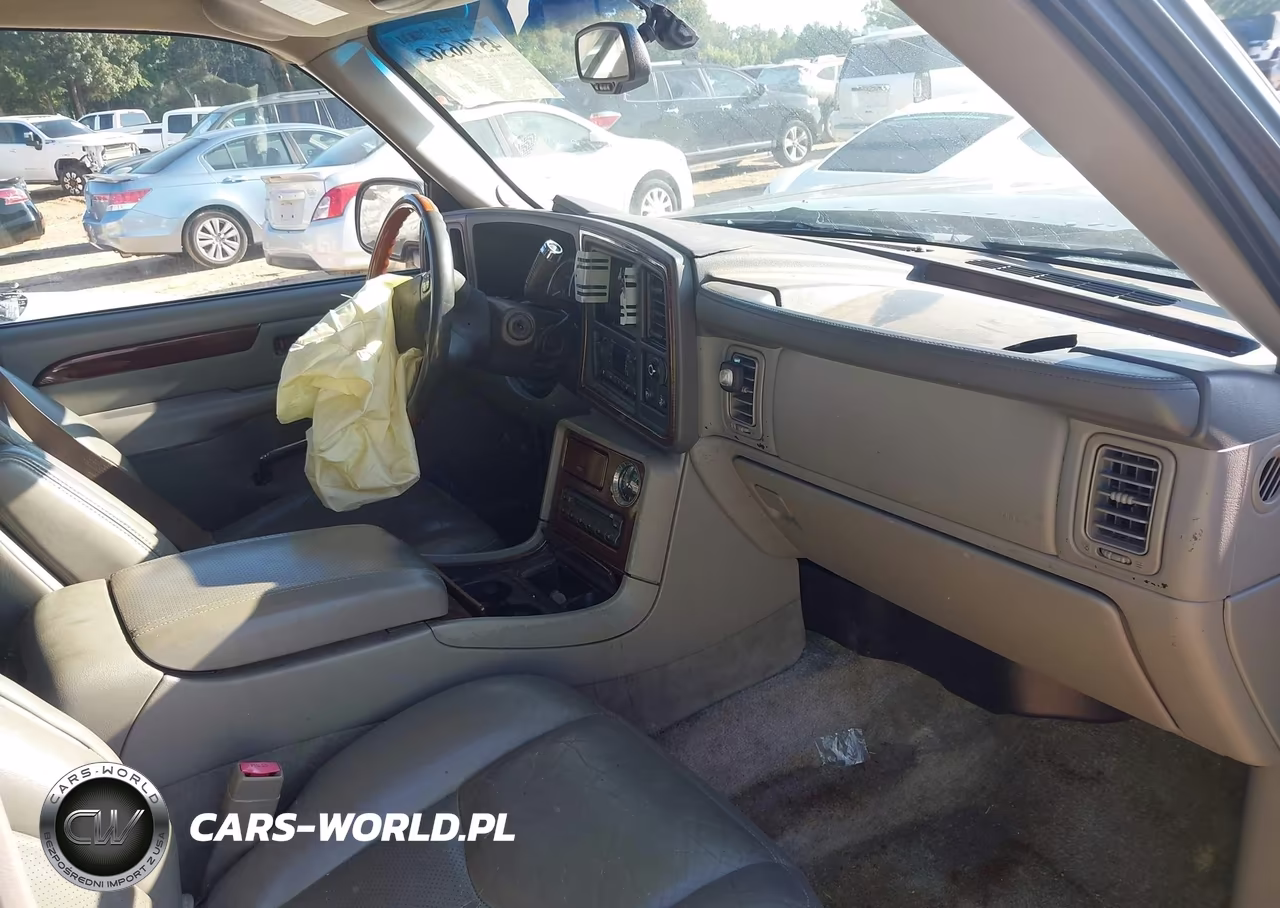 2003 Cadillac Escalade Standard VIN:1GYEC63T53R260152 - 5