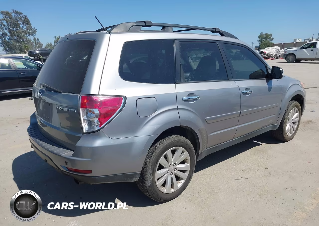 2011 Subaru Forester 2.5X Limited VIN:JF2SHBEC0BH738435 - 4