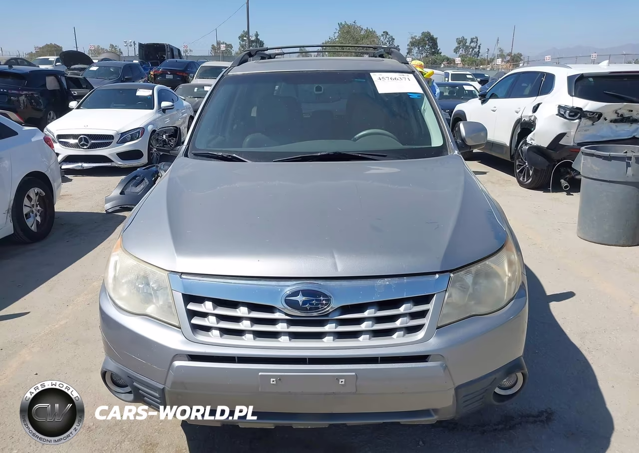 2011 Subaru Forester 2.5X Limited VIN:JF2SHBEC0BH738435 - 6