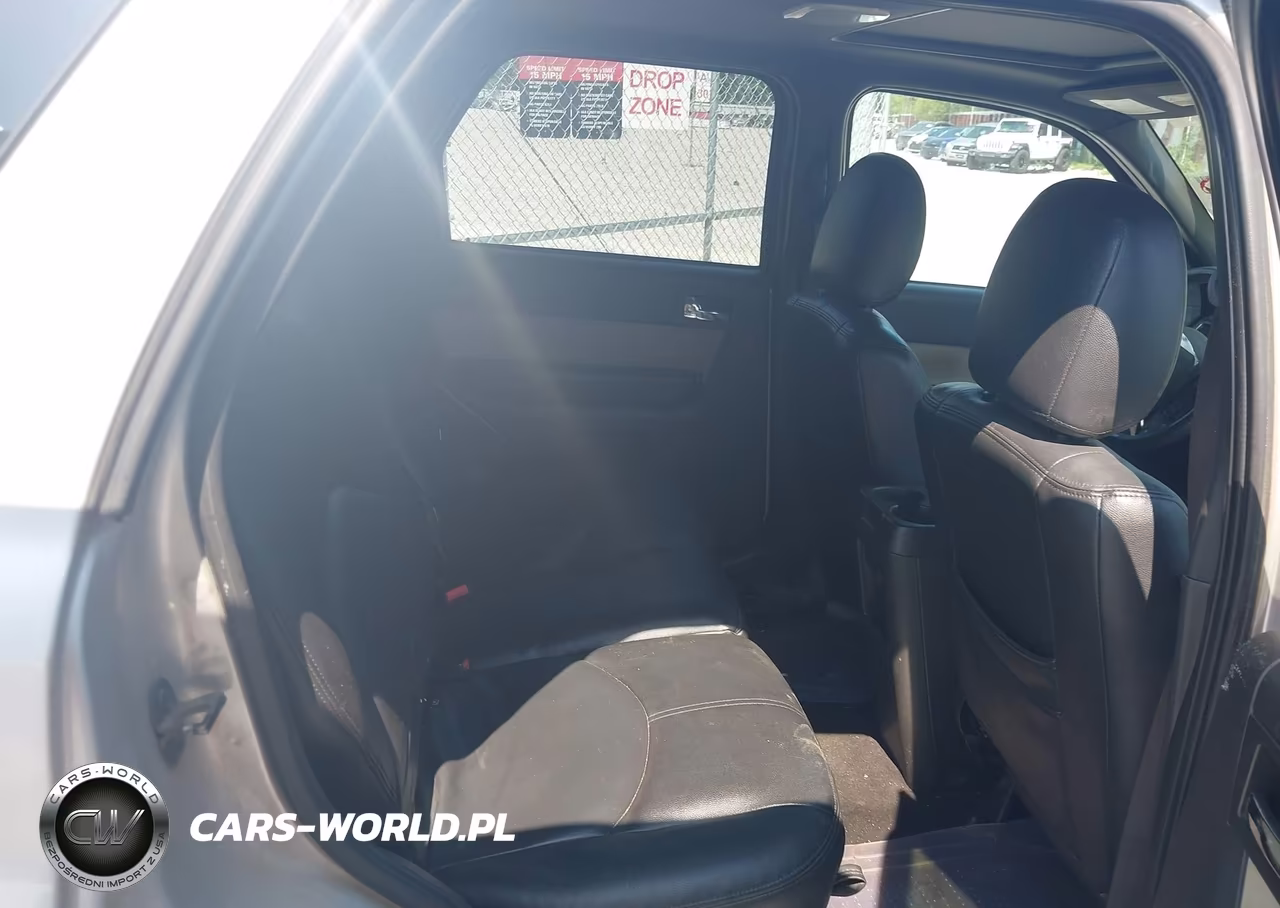 2009 Mercury Mariner I4 VIN:4M2CU81749KJ17409 - 8