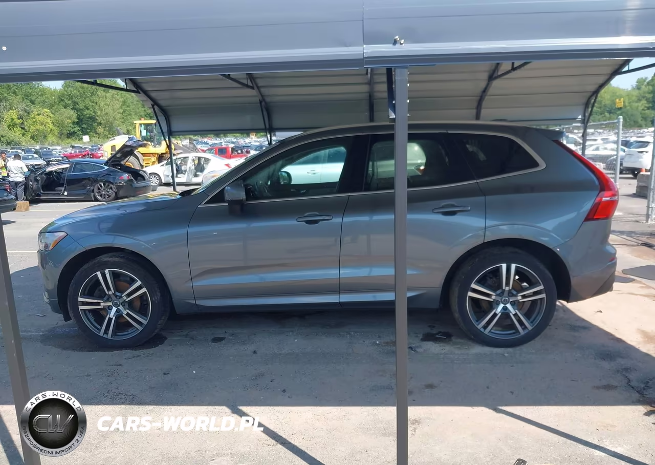 2020 Volvo Xc60 T5 Momentum VIN:YV4102RKXL1588845 - 14