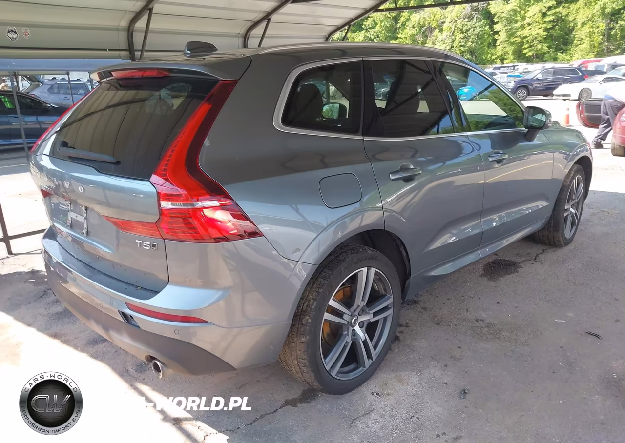 2020 Volvo Xc60 T5 Momentum VIN:YV4102RKXL1588845 - 4