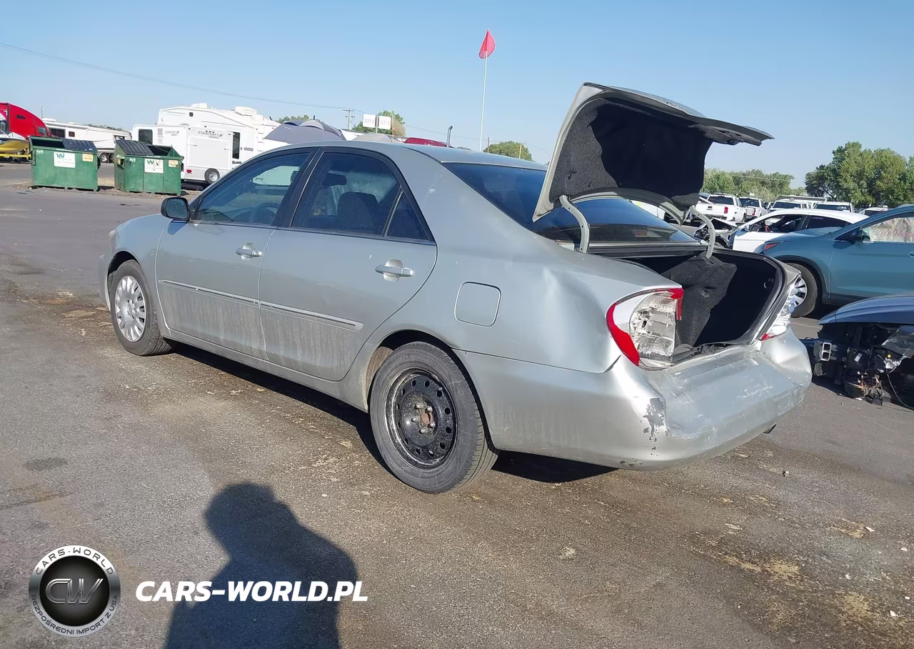 2004 Toyota Camry Xle VIN:4T1BE32K84U932936 - 3