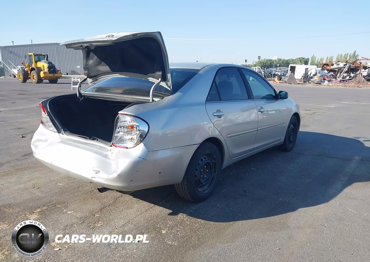 2004 Toyota Camry Xle VIN:4T1BE32K84U932936 - 4