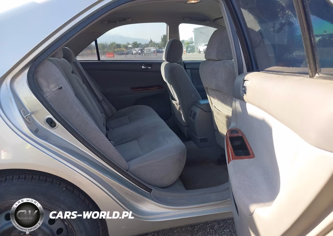 2004 Toyota Camry Xle VIN:4T1BE32K84U932936 - 8