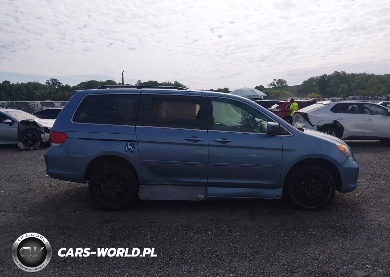 2008 Honda Odyssey Touring VIN:5FNRL388X8B003205 - 13
