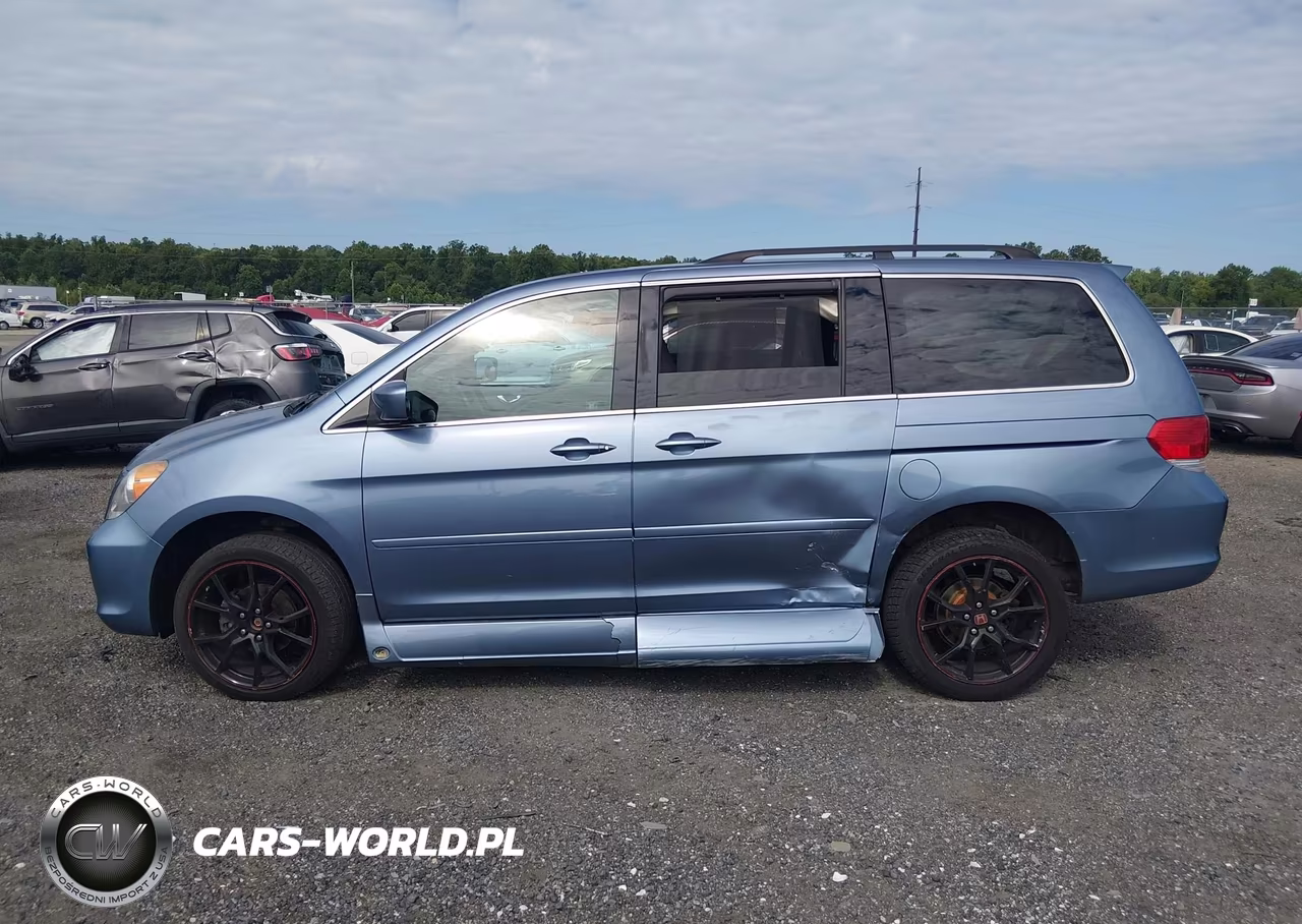 2008 Honda Odyssey Touring VIN:5FNRL388X8B003205 - 14