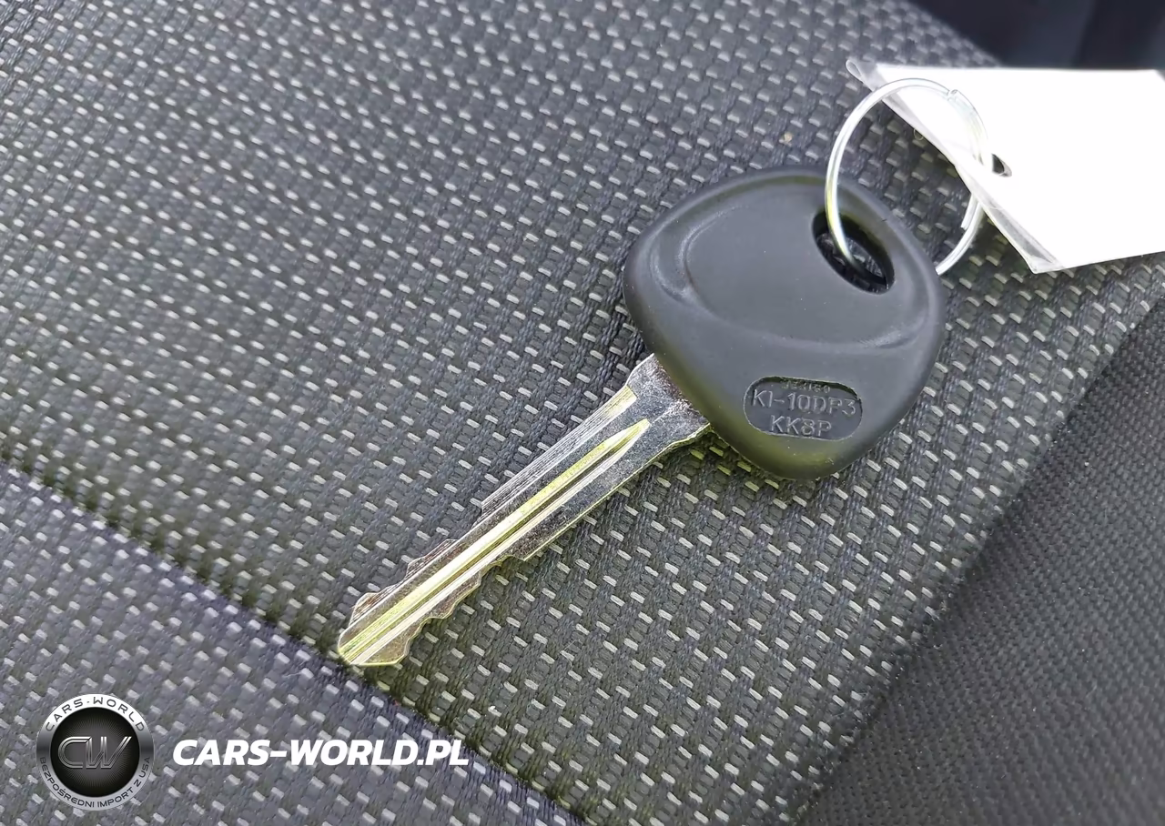 2018 Kia Forte Lx VIN:3KPFK4A74JE228339 - 11