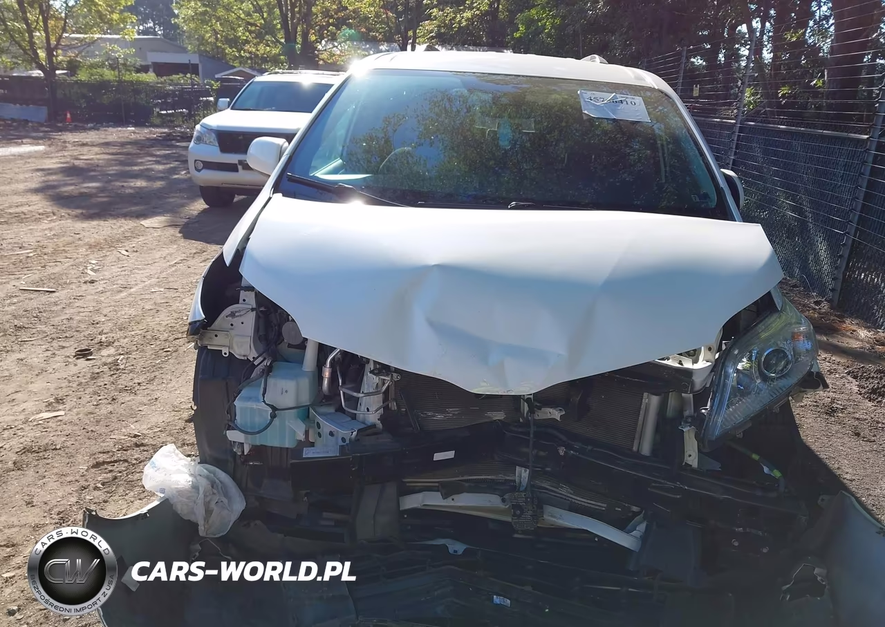 2020 Toyota Sienna Le VIN:5TDKZ3DC2LS068953 - 13