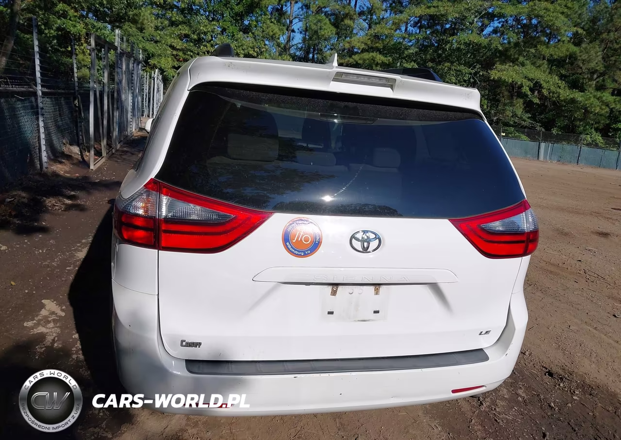 2020 Toyota Sienna Le VIN:5TDKZ3DC2LS068953 - 17