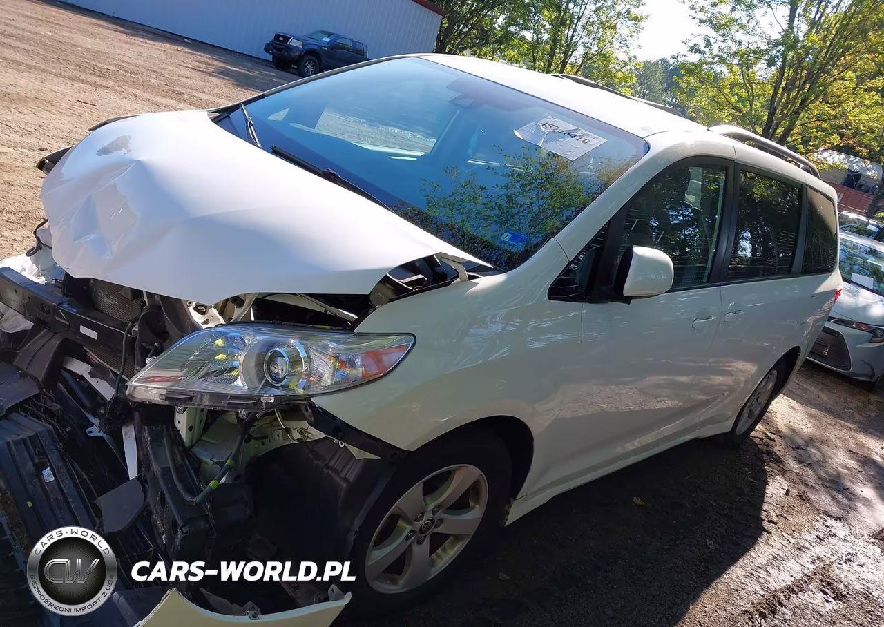2020 Toyota Sienna Le VIN:5TDKZ3DC2LS068953 - 2