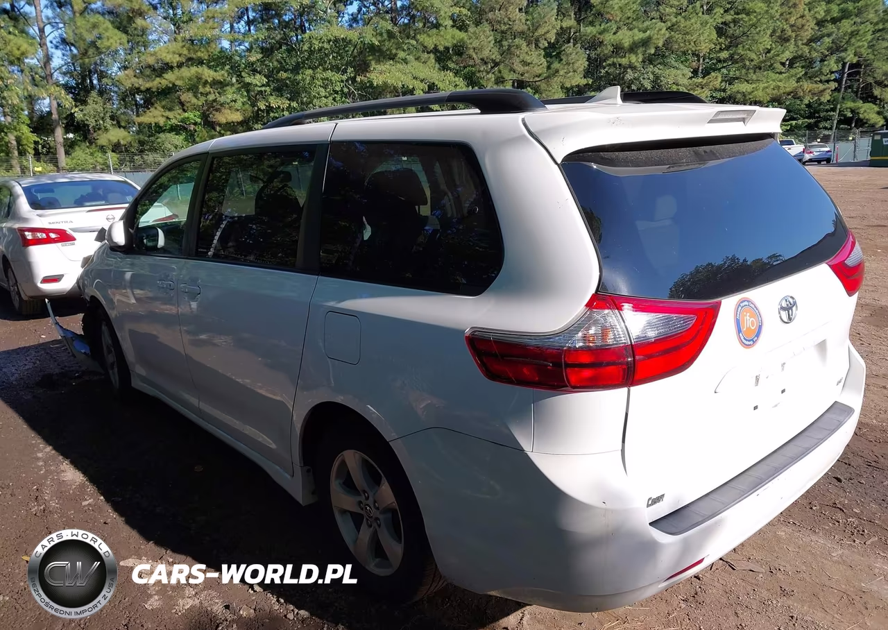 2020 Toyota Sienna Le VIN:5TDKZ3DC2LS068953 - 3
