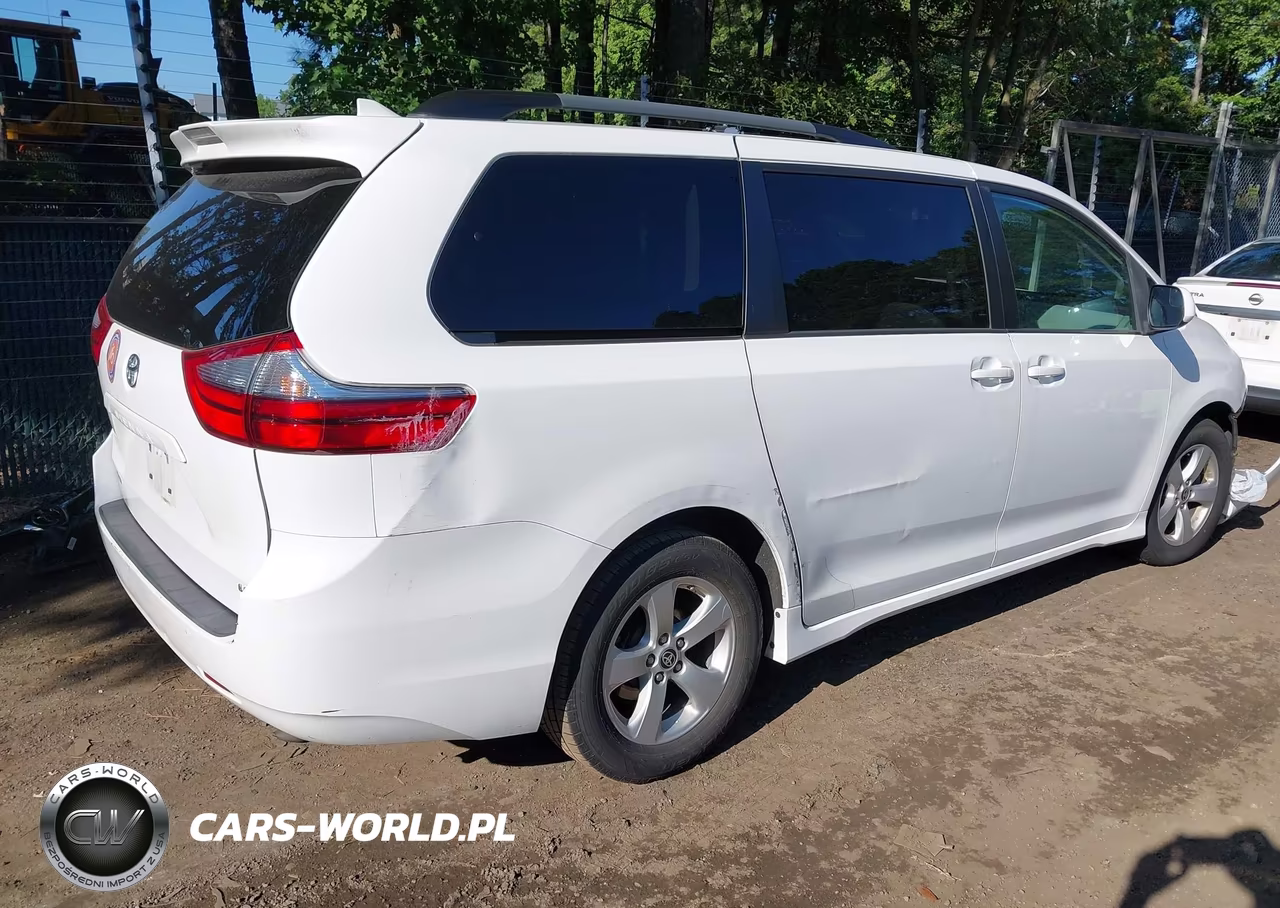 2020 Toyota Sienna Le VIN:5TDKZ3DC2LS068953 - 4