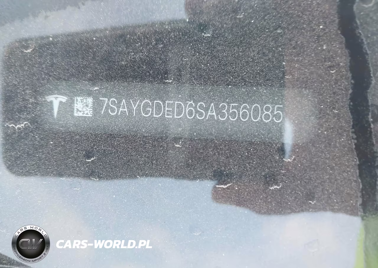 2025 Tesla Model Y Long Range Dual Motor Rear-Wheel Drive VIN:7SAYGDED6SA356085 - 9