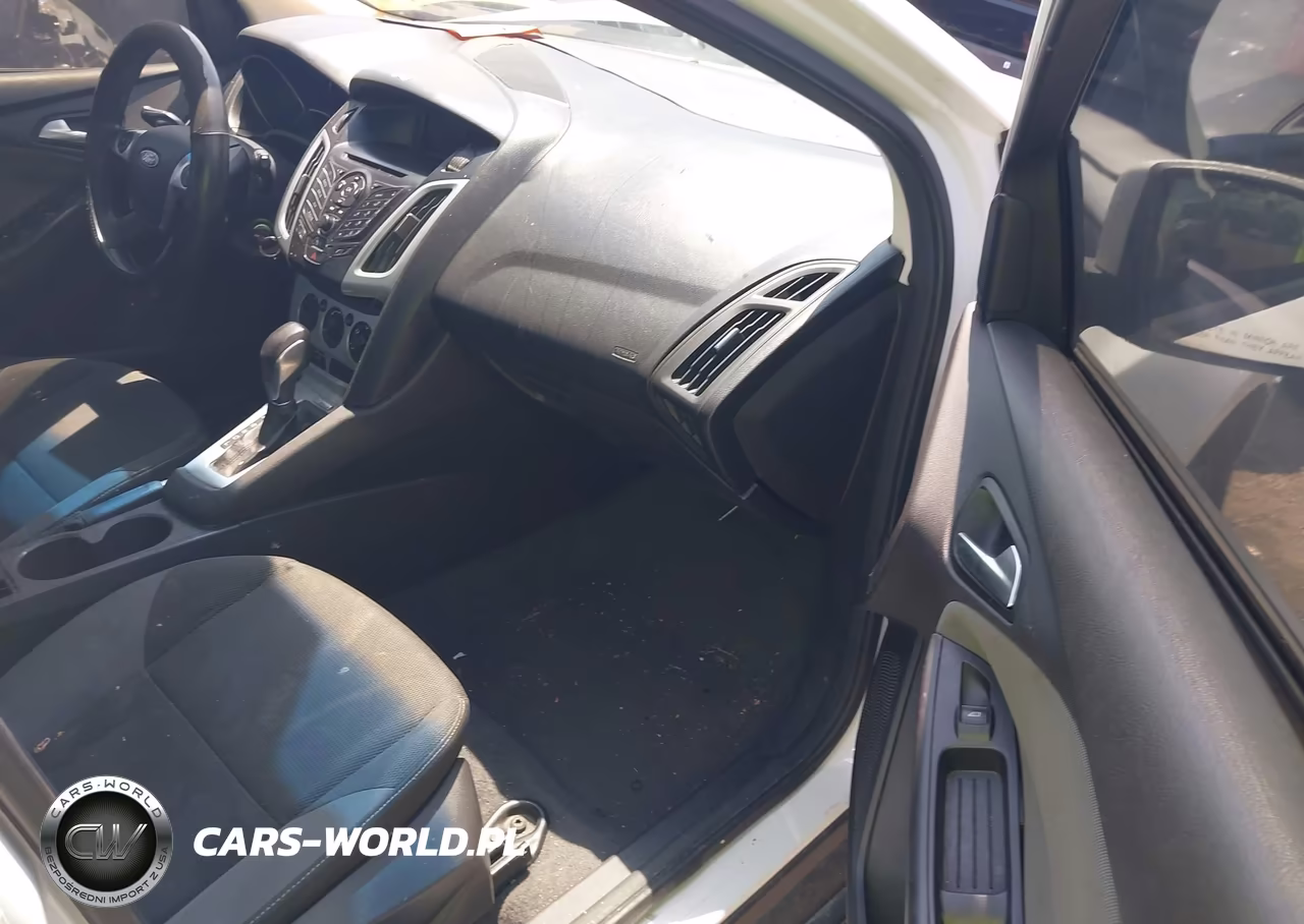 2012 Ford Focus Se VIN:1FAHP3K29CL111346 - 5