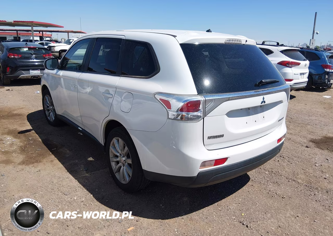 2014 Mitsubishi Outlander Se VIN:JA4AZ3A3XEZ002128 - 3