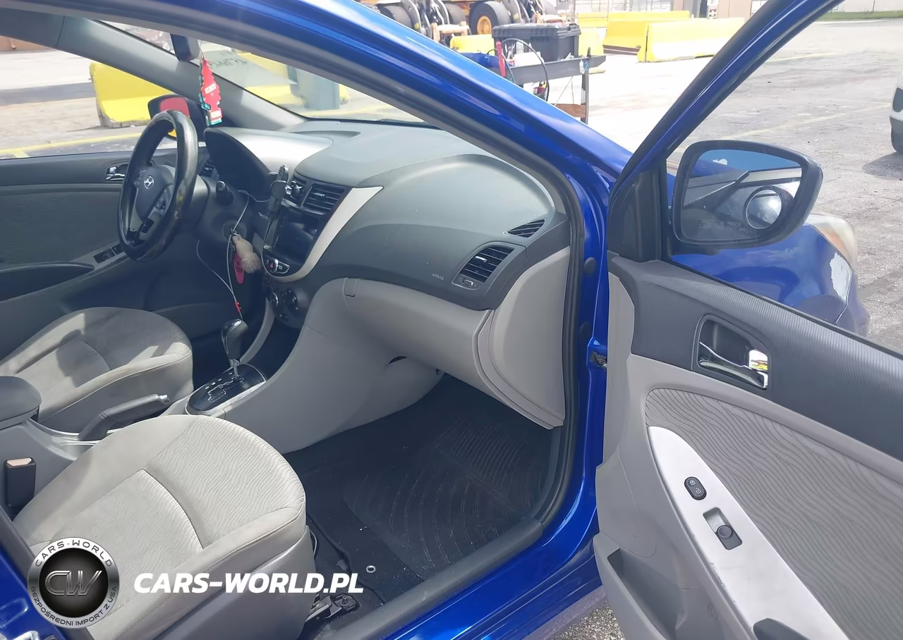 2012 Hyundai Accent Gls VIN:KMHCU4AE0CU247644 - 5