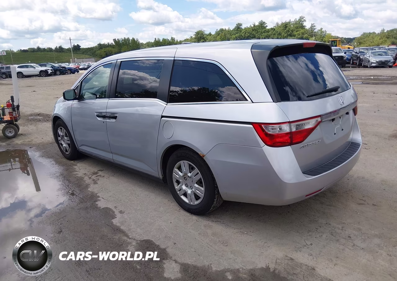 2012 Honda Odyssey Lx VIN:5FNRL5H26CB103382 - 3