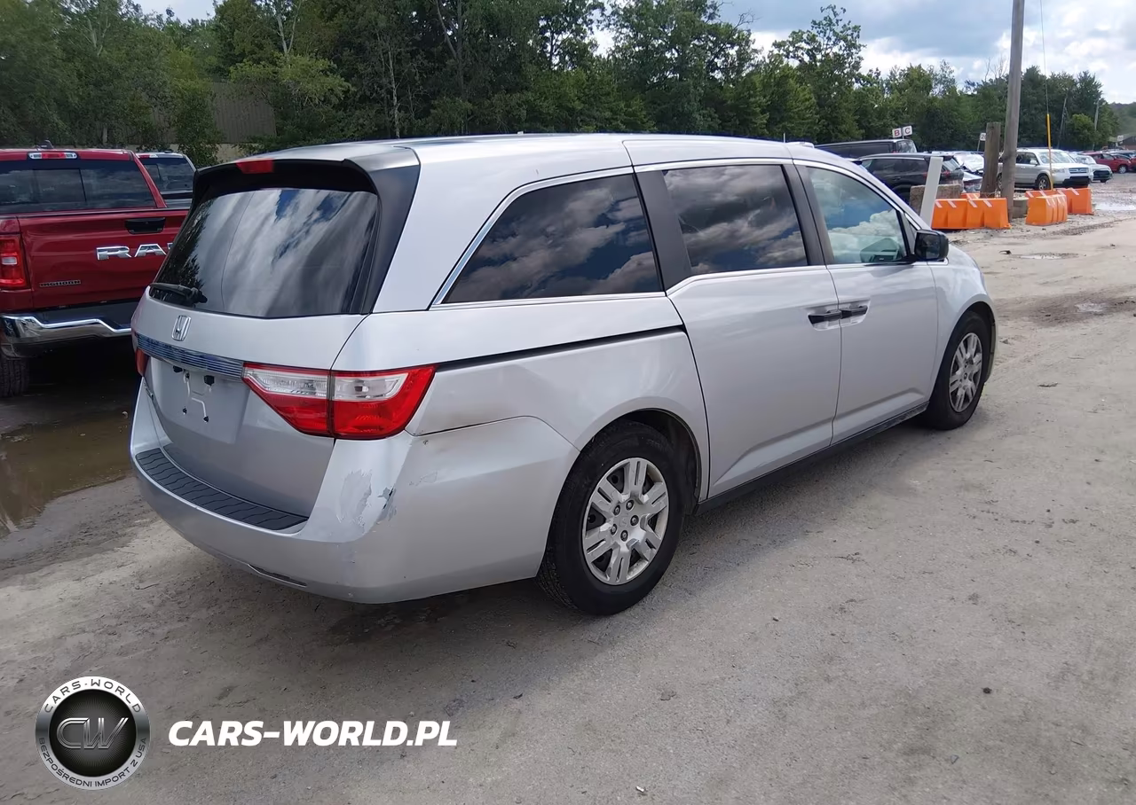 2012 Honda Odyssey Lx VIN:5FNRL5H26CB103382 - 4