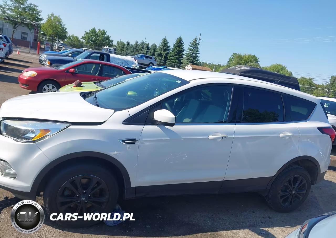 2019 Ford Escape Se VIN:1FMCU9GD4KUB34287 - 14