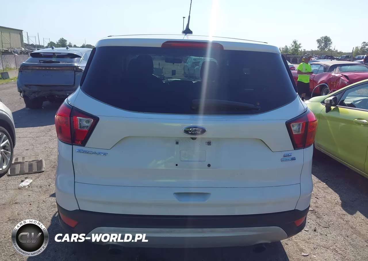 2019 Ford Escape Se VIN:1FMCU9GD4KUB34287 - 16