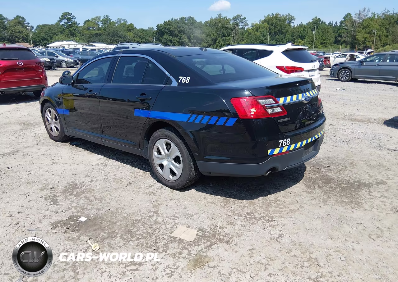 2018 Ford Police Interceptor VIN:1FAHP2L81JG133828 - 3