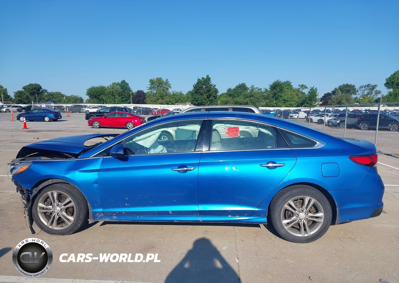 2018 Hyundai Sonata Sport VIN:5NPE34AF2JH608534 - 14