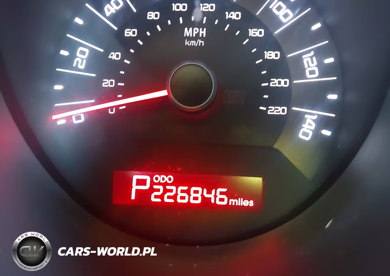 2011 Kia Soul + VIN:KNDJT2A22B7726900 - 7