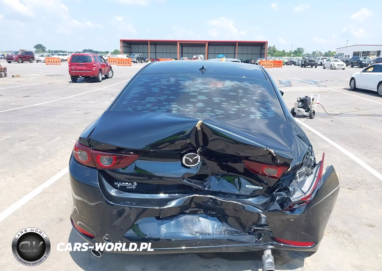 2020 Mazda Mazda3 Premium Package VIN:3MZBPBEMXLM125226 - 16