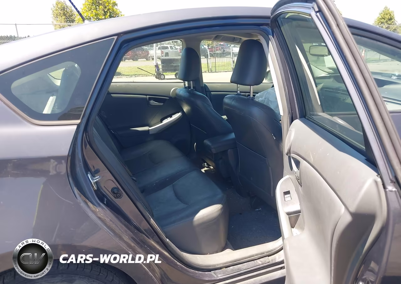 2011 Toyota Prius Four VIN:JTDKN3DU1B5264410 - 8