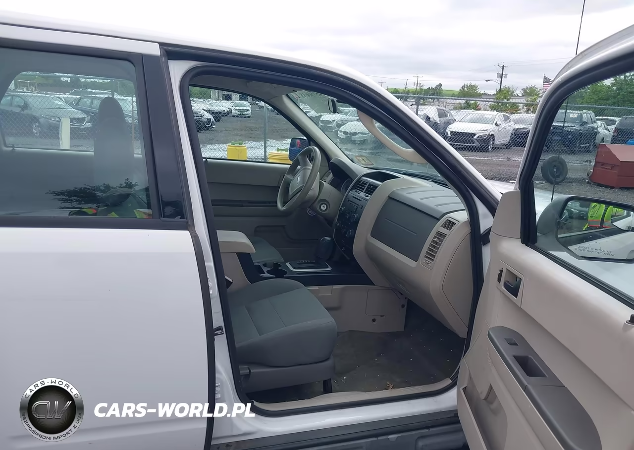 2010 Ford Escape Xls VIN:1FMCU9C74AKC58506 - 5