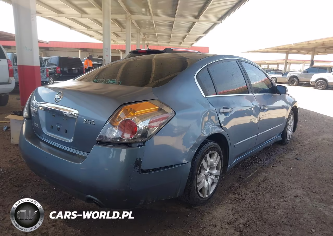 2011 Nissan Altima 2.5 S VIN:1N4AL2AP3BN460042 - 4