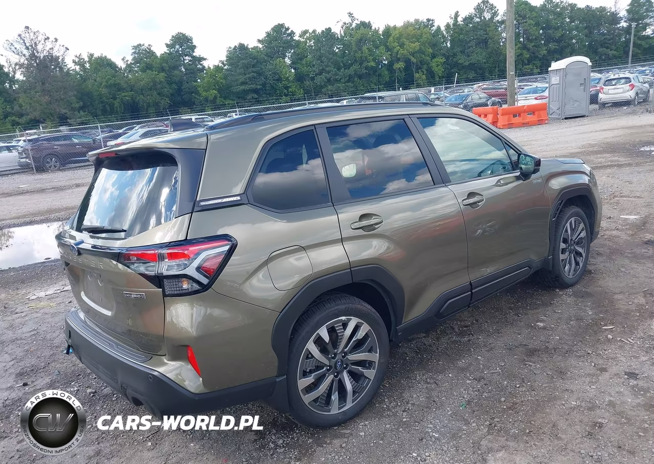 2025 Subaru Forester Touring Hybrid VIN:JF2SLSTDXSH450464 - 4