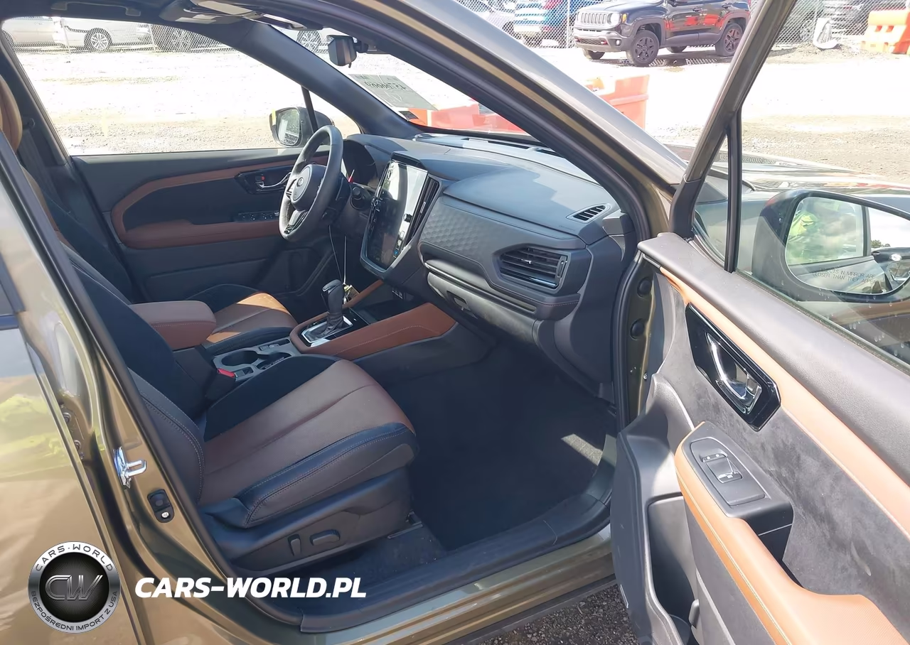 2025 Subaru Forester Touring Hybrid VIN:JF2SLSTDXSH450464 - 5