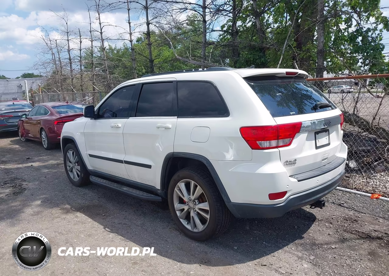 2012 Jeep Grand Cherokee Laredo VIN:1C4RJFAG7CC341319 - 3